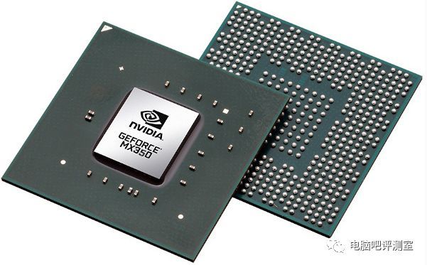 由于英偉達（NVIDIA）的顯卡產品線眾多，我無法直接提供關于英偉達GeForce RTX 50系列顯卡RTX 5090的實拍照片。建議您訪問英偉達官方網站或與英偉達授權的銷售商聯系，以獲取有關英偉達RTX 5090顯卡的最新信息和官方圖片。此外，各大電子產品評測網站和視頻平臺也可能會有相關的評測視頻和實拍圖片。通過這些渠道，您可以更全面地了解英偉達RTX 5090顯卡的性能和特點。