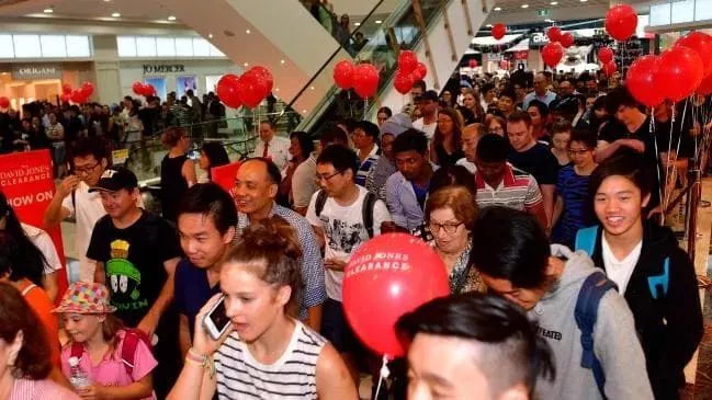 香港本港臺現場直播結果,Doinb抵達深圳