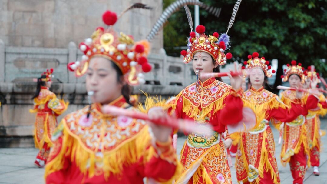 2025年屬什么生肖年年,女子英歌 巾幗不讓須眉