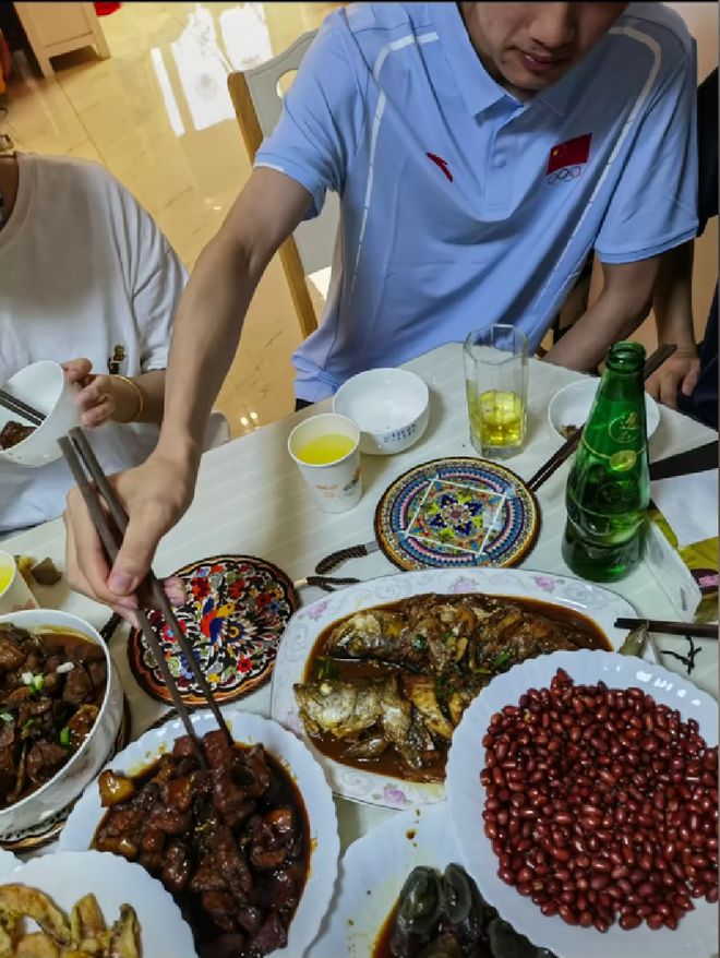 今期生肖五七查,干飯哥盛李豪選拔賽第一